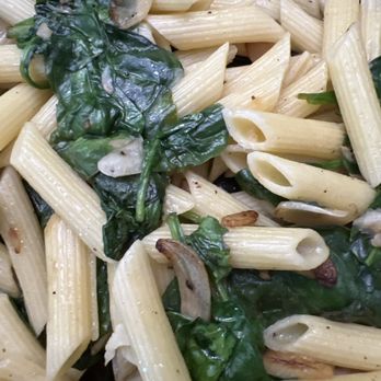 Francesco's Pizzeria - Aglio Olio w Spinach - Pizza Near Me - Newtown, Pennsylvania