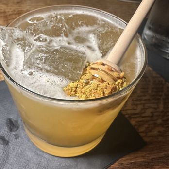 Watch Hill Proper - Honeycomb - Cocktail Bars Near Me - Louisville, Kentucky Watch Hill Proper - Honeycomb - Cocktail Bars Near Me - Louisville, Kentucky