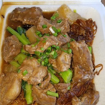 Lagoon Chinese Restaurant - Beef brisket on cake noodles ($1.50 extra) - Chinese Near Me - Honolulu, Hawaii Lagoon Chinese Restaurant - Beef brisket on cake noodles ($1.50 extra) - Chinese Near Me - Honolulu, Hawaii