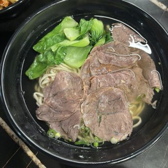 Chinese Bistro - Beef noodles - Noodles Near Me - Salt Lake City, Utah Chinese Bistro - Beef noodles - Noodles Near Me - Salt Lake City, Utah