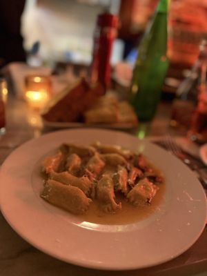 Fiorella Pasta by null