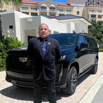Deluxe Space Limousine - Limos Near Me Deluxe Space Limousine - Limos Near Me