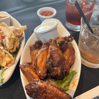 Noir Kitchen & Cocktails - Soul Food Near Me - Nashville, Tennessee