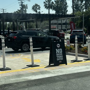 Raising Cane's Chicken Fingers - Chicken Wings Near Me - Monrovia, California
