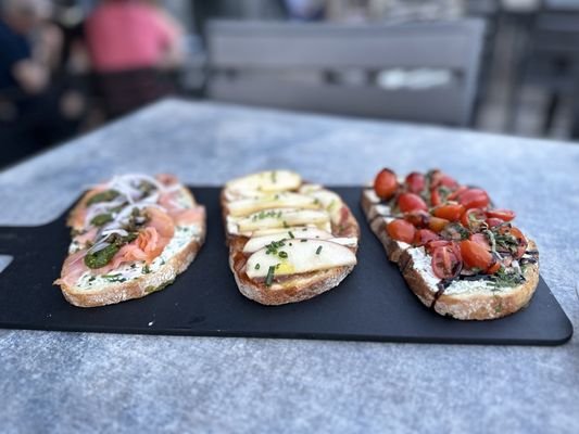 Lake View Taphouse by null