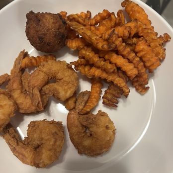 Shrimp Shack - Shrimp and sweet potato fries! - Seafood Near Me - Fort Myers, Florida