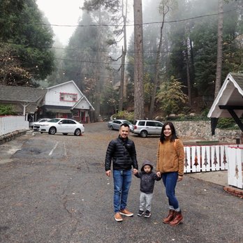 Arrowhead Tree Top Lodge - Hotels Near Me - Lake Arrowhead, California