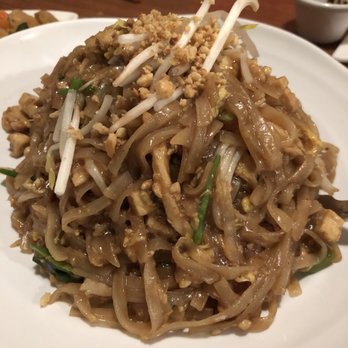 Sukho Thai - Chicken Padthai - Thai Near Me - Toronto, Ontario Sukho Thai - Chicken Padthai - Thai Near Me - Toronto, Ontario