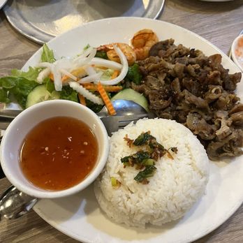 Hue Restaurant - Shrimp and pork plate - Vietnamese Near Me - San Jose, California Hue Restaurant - Shrimp and pork plate - Vietnamese Near Me - San Jose, California