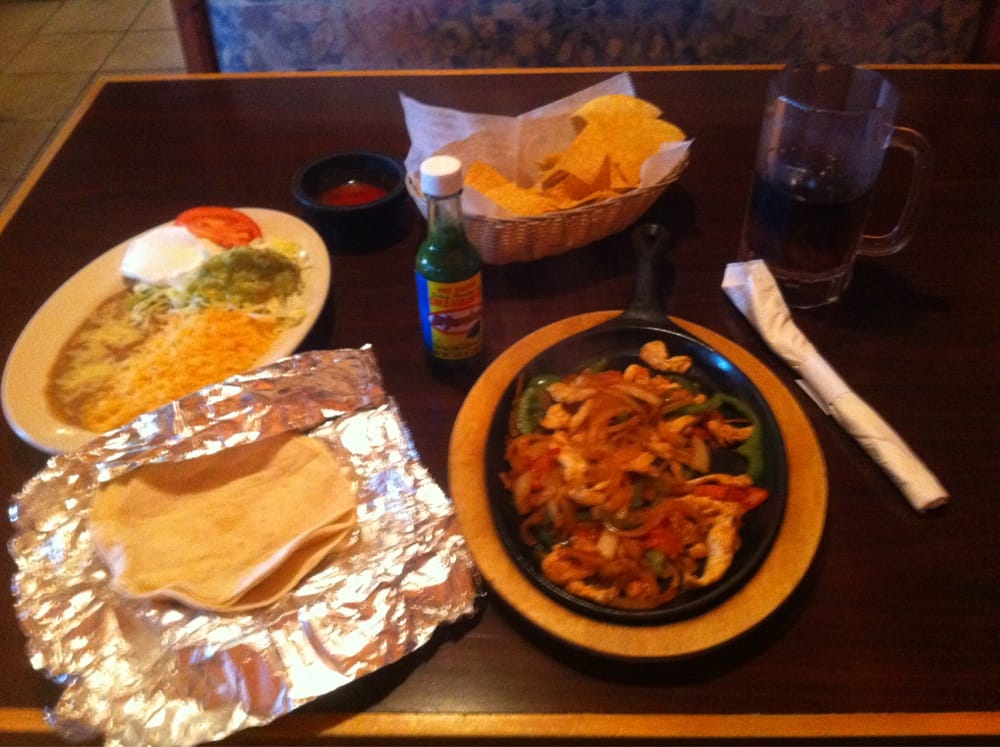 El Puente Mexican Restaurant