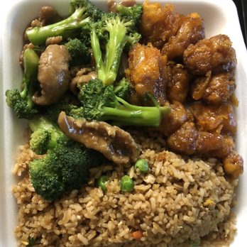 Fresh Wok - 3 Entrees Combo Plate - Chinese Near Me - Hesperia, California Fresh Wok - 3 Entrees Combo Plate - Chinese Near Me - Hesperia, California