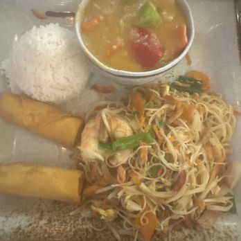 Asian Bistro Cedar City - Singapore and curry chicken very good ! - Chinese Near Me - Cedar City, Utah Asian Bistro Cedar City - Singapore and curry chicken very good ! - Chinese Near Me - Cedar City, Utah