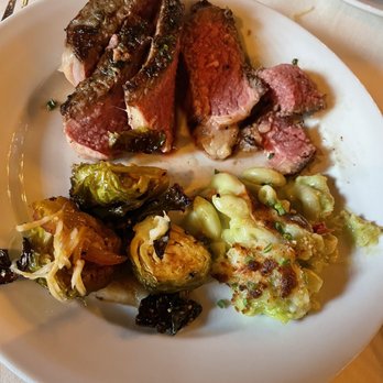Roaring Fork - New York strip Green chili mac n cheese Brussels sprouts - American Near Me - Austin, Texas Roaring Fork - New York strip Green chili mac n cheese Brussels sprouts - American Near Me - Austin, Texas