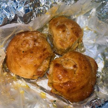 Calusa Pizza & Craft - Side of Garlic Rolls - Pizza Near Me - Lutz, Florida Calusa Pizza & Craft - Side of Garlic Rolls - Pizza Near Me - Lutz, Florida
