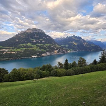 Hotel Bellevue - The view from our balcony looking right. - Hotels Near Me - Seelisberg, UR