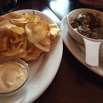 Elephant & Castle - Yes. The good food - British Near Me - Washington, DC, District of Columbia
