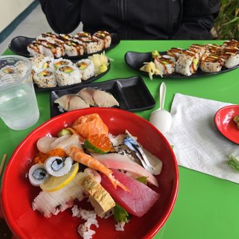 Maido Sushi Cafe - avo-eel roll top left, veggie roll 2nd from top left, chicken avocado roll top right, Saba nigiri middle, chirashi bottom - Sushi Bars Near Me - Marina, California