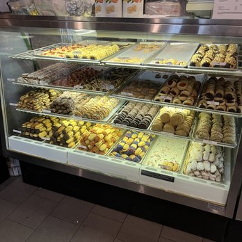 La Bella Ferrara - Bakeries Near Me - New York, New York La Bella Ferrara - Bakeries Near Me - New York, New York