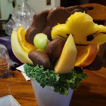 Fudge Farm - Waterfront - Fruit basket with no balloon or card. - Chocolatiers & Shops Near Me - Homestead, Pennsylvania