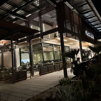 Miramonte - Perfect patio place. I am excited to go, after my gym was a buzz after good Valentines Day dinner experience - American Near Me - Tucson, Arizona