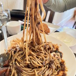 Yong Hwa Roo - Jajangmyeon