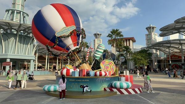 Resorts World Sentosa by null