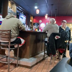 Van's Bar & Grill - The bar