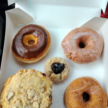Black Currant Bakehouse - Bakeries Near Me - Union Pier, Michigan Black Currant Bakehouse - Bakeries Near Me - Union Pier, Michigan