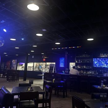 Muze Gastropub - Disco ball ambiance - Gastropubs Near Me - Lakewood, Ohio