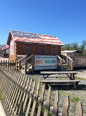 John Luke & Willie's Ice Cabin by null