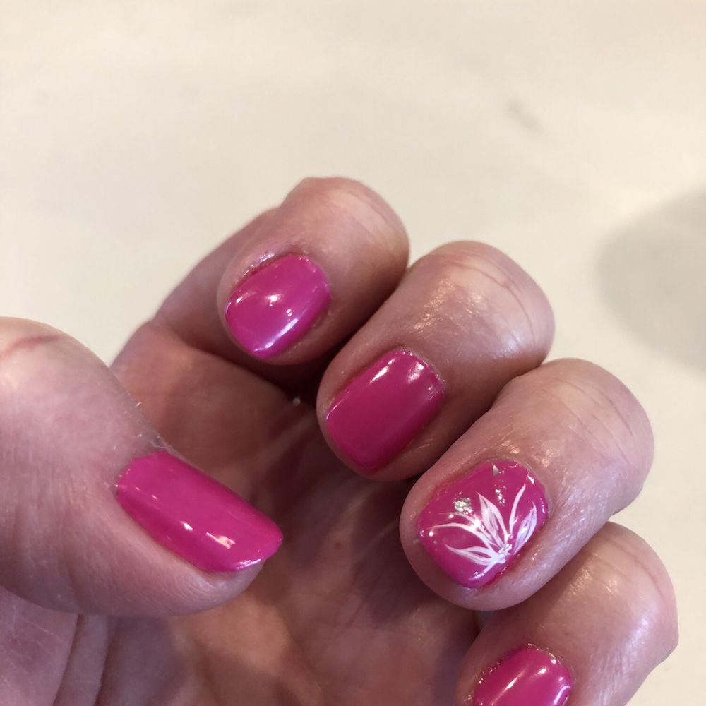 Manicure with design. Love it!
