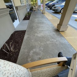 Palo Alto Medical Foundation - My choice of Covid seating....outside. February 2022