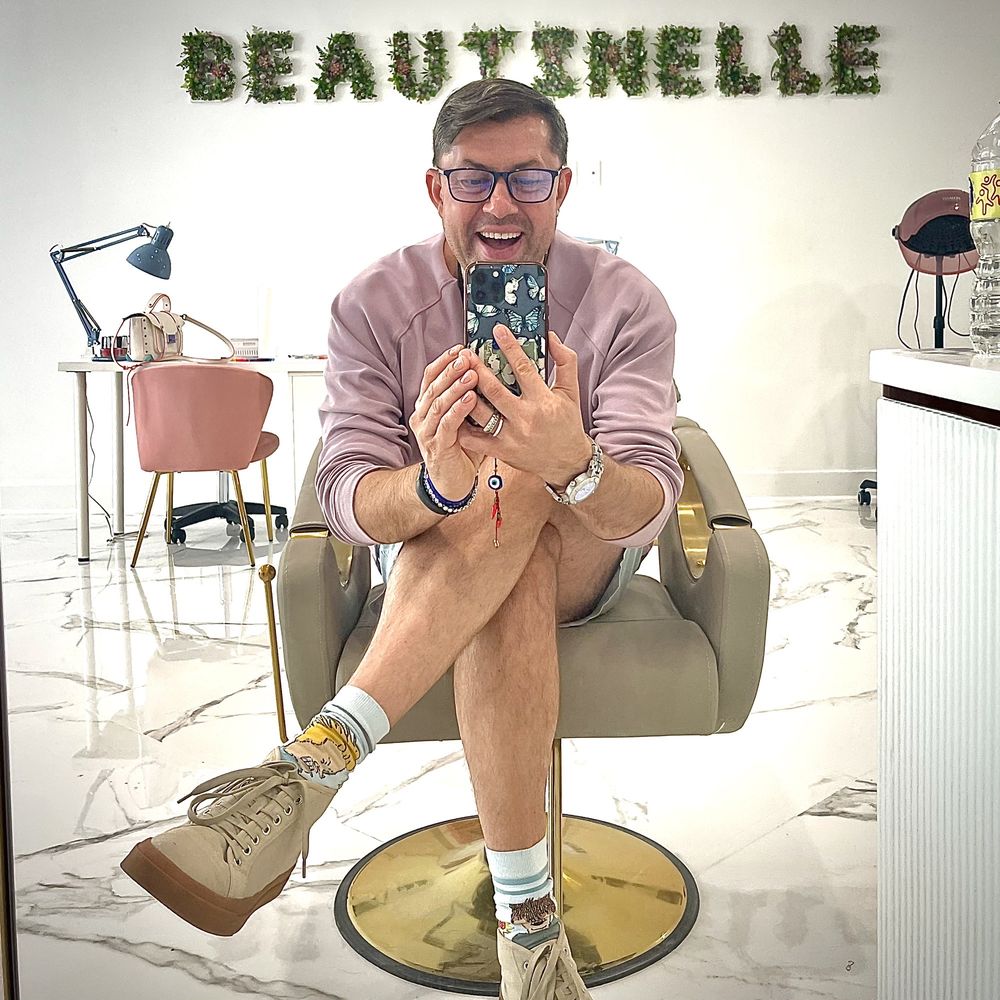 Beautinelle Beauty Studio Logo