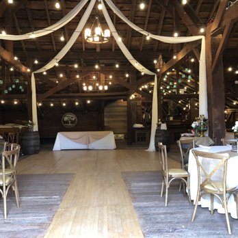 Stable Gate Winery - Wedding today - Wine Tasting Room Near Me - Castleton-on-Hudson, New York