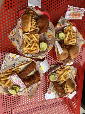 Dave's Hot Chicken by null