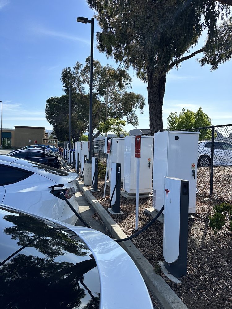 TESLA SUPERCHARGER - Updated August 2024 - 27 Photos - 1127 Industrial ...