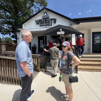Wright's Barbecue - Outside line - Southern Near Me - Johnson, Arkansas