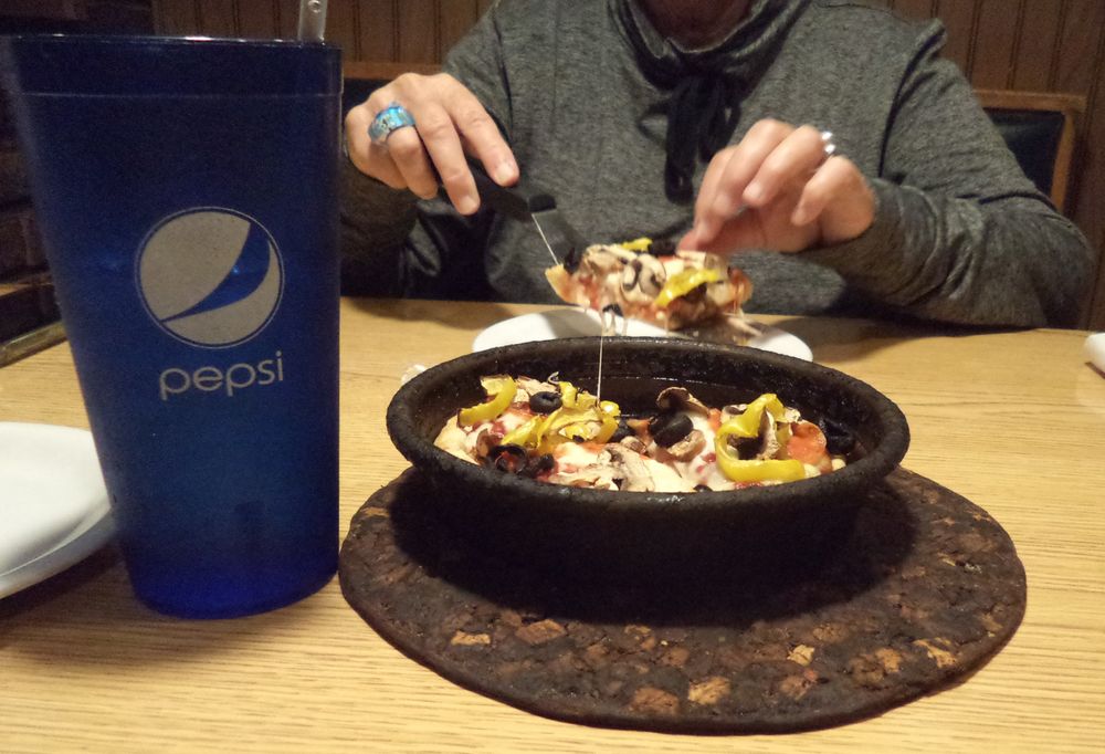 PIZZA HUT Updated August 2024 13 Photos & 15 Reviews 8 N Ballston, Saratoga Springs, New