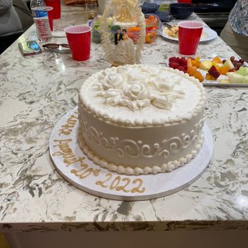 Mario's Bakery - Wedding carrot cake. - Bakeries Near Me - Oceanside, New York