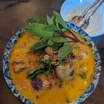 Amazing Basil - Chicken breast laksa - Asian Fusion Near Me - Fremont, California Amazing Basil - Chicken breast laksa - Asian Fusion Near Me - Fremont, California