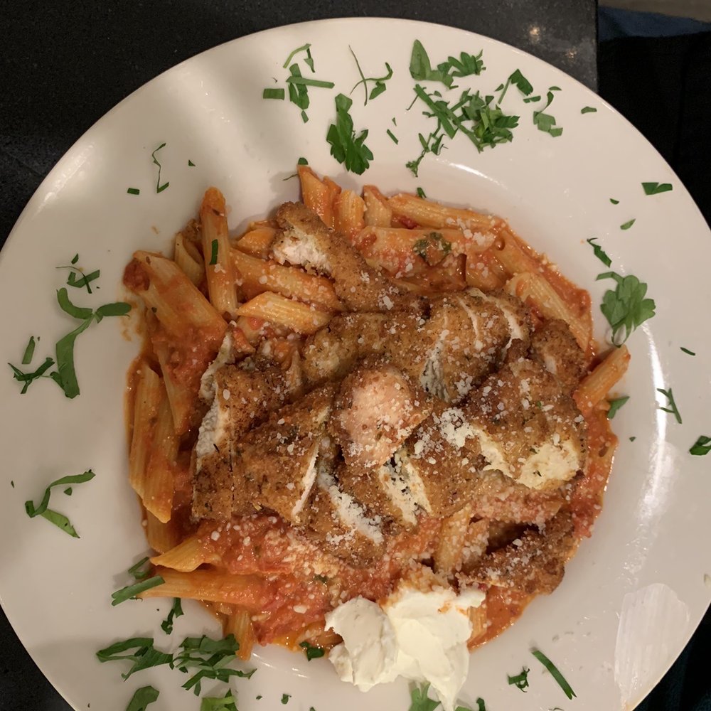 Anthony's Cheesecake - Pasta with vodka sauce and chicken - American Near Me - Bloomfield, New Jersey Anthony's Cheesecake - Pasta with vodka sauce and chicken - American Near Me - Bloomfield, New Jersey