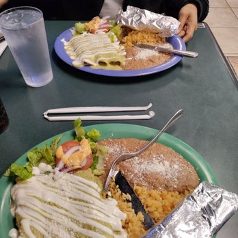 Zazon Del Mar - Chicken enchiladas - Mexican Near Me - Sacramento, California Zazon Del Mar - Chicken enchiladas - Mexican Near Me - Sacramento, California