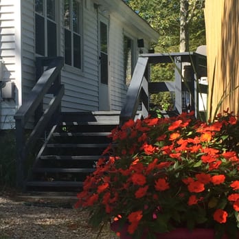 Long Island Cottages - Vacation Rentals Near Me - Moultonborough, New Hampshire