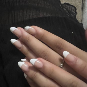 Lavish Spa & Nail Lounge - Waxing Near Me - Kapolei, Hawaii Lavish Spa & Nail Lounge - Waxing Near Me - Kapolei, Hawaii