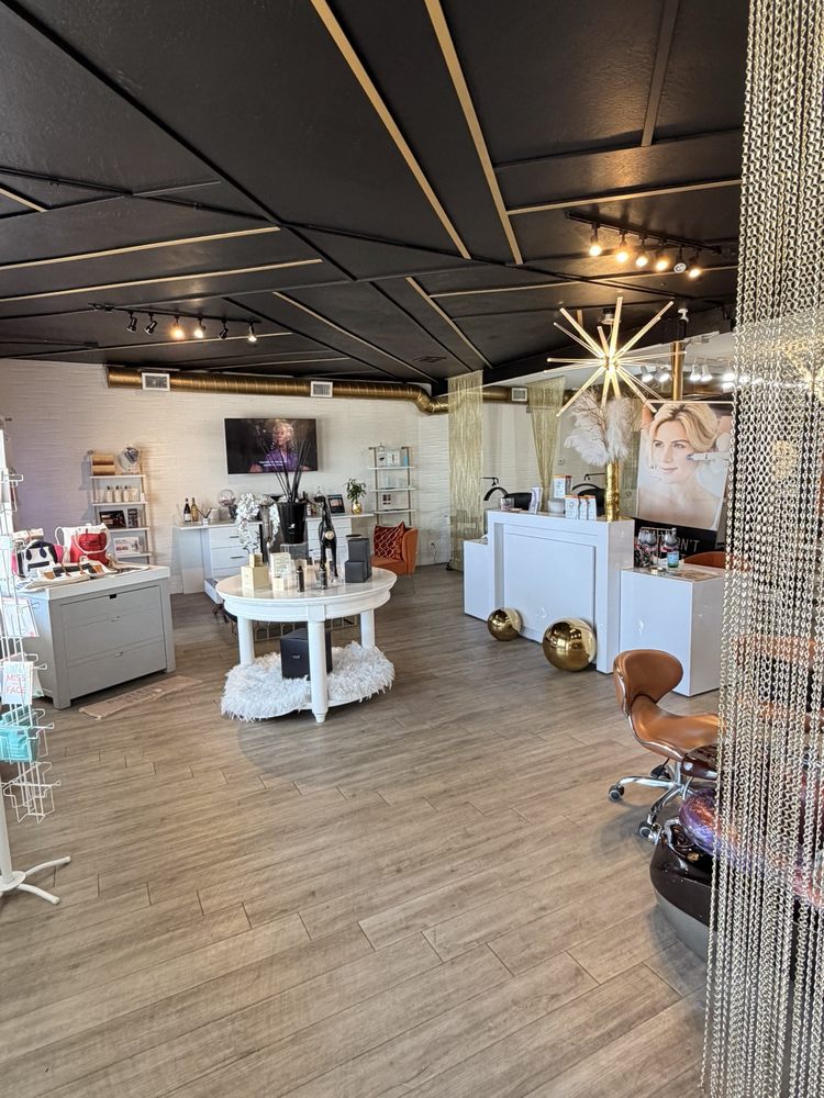 Cils Nails Wink & Blow Salon Logo