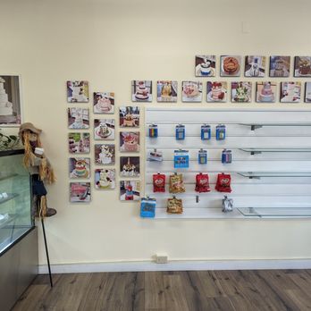Sugar n Flakes Bakery & Cafe - Gallery - Bakeries Near Me - Bellevue, Washington Sugar n Flakes Bakery & Cafe - Gallery - Bakeries Near Me - Bellevue, Washington