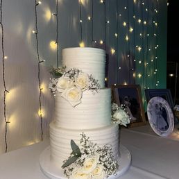 Our wedding cake!!