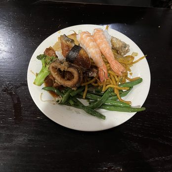 Hunan Hibachi Buffet - Sushi, green bean, beef and broccoli, calamari, lo mein - Japanese Near Me - Waukegan, Illinois Hunan Hibachi Buffet - Sushi, green bean, beef and broccoli, calamari, lo mein - Japanese Near Me - Waukegan, Illinois