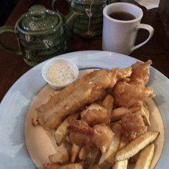 Fishboat Restaurant - Captains Platter! Great!! - Seafood Near Me - White Rock, British Columbia