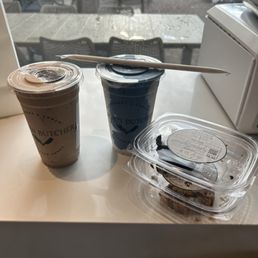 Magic mocha (left) and the cloud (right). Magic mocha (left) and the cloud (right).